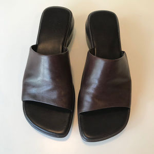 NINE WEST NW POUNCE, DARK BROWN LEATHER SANDALS 8M